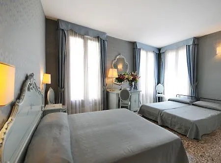 Villa Antica Velence